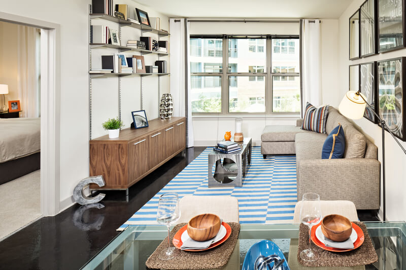 image of https://staging.monroestreetmarket.bozzuto.build/wp-content/uploads/2023/05/msm-cornerstone-unit-283-livin-1.jpg